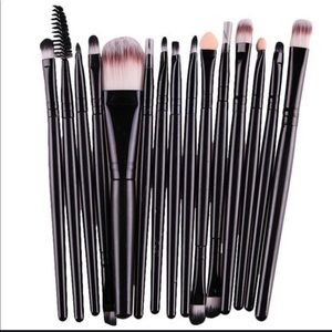 20 Piece Brush Set